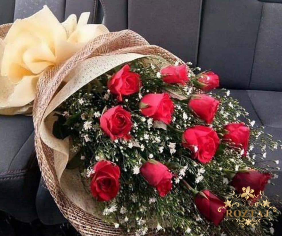 دسته گل با گل عروس ایرانی