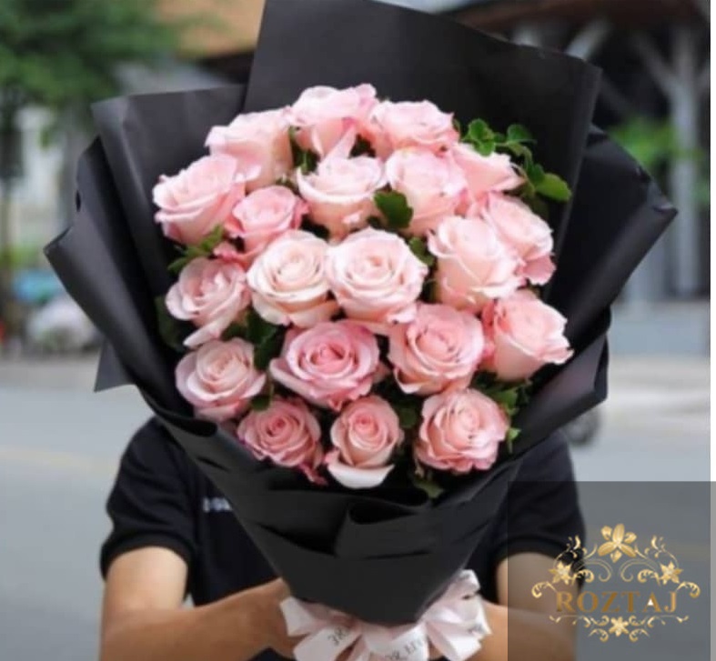 دسته گل بیست دو شاخه